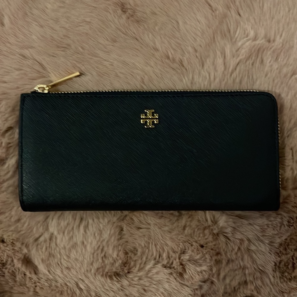 Tory Burch wallet